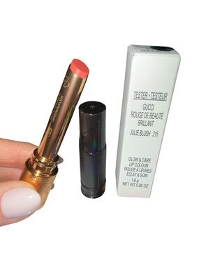 Gucci Rouge de Beauté Brilliant Lipstick Julie Blush 215 - Coral Pink